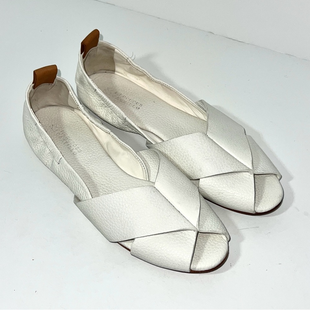 Mercedes Castillo Amaia‎ White Pebbled Leather
Open Toe Flats Size 8.5